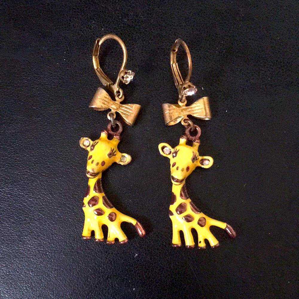 BETSEY JOHNSON GIRAFFE EARRINGS